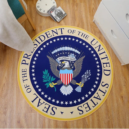 Okrągły dywan z motywem herbu Prezydenta USA